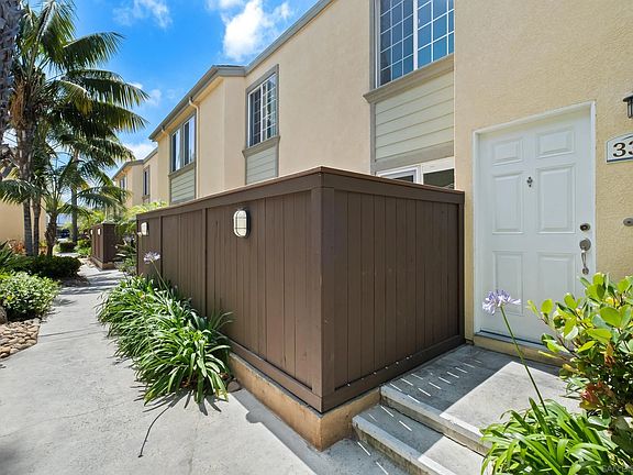 5th image of 5402 Balboa Arms Dr Unit 331