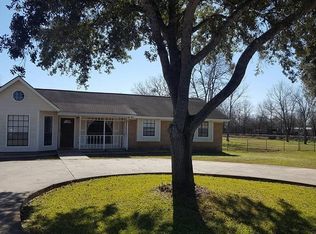 4002 Meadowbend Dr, Richmond, TX 77469