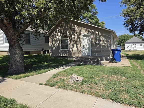 2nd image of 327 E 11th St