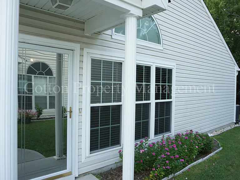 4604 Song Sparrow Ct — Photo 5