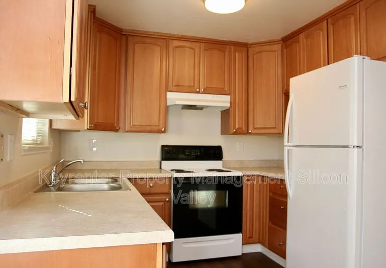 2434 Rock St #16 — Photo 5