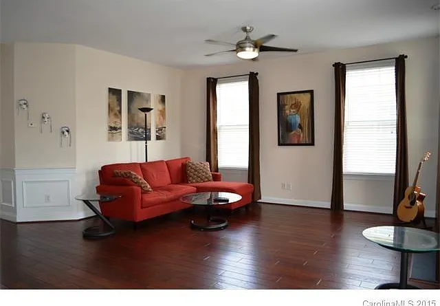 Seafield Ln — Photo 4