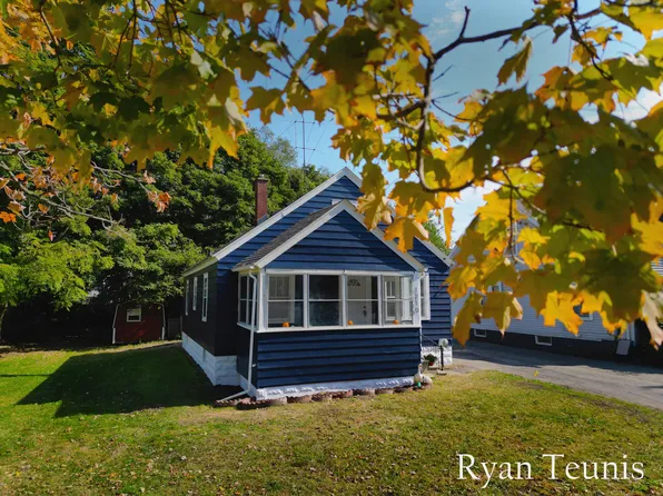 1210 Woodward Ave, Kalamazoo, MI 49007