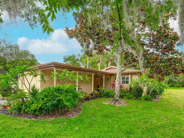 7081 Bright Creek Dr #9, Sarasota, FL 34231