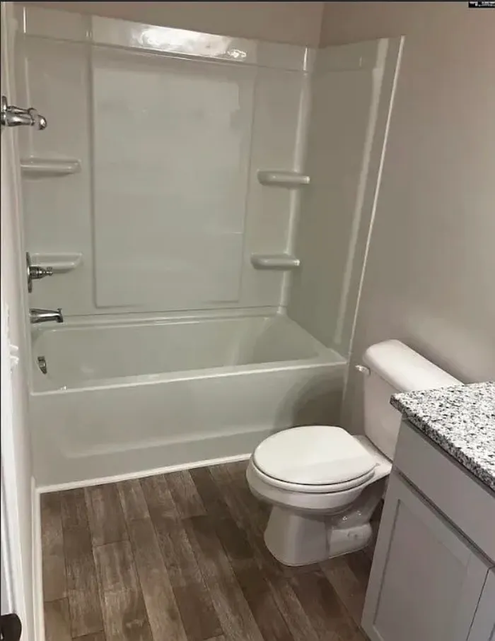 3 bed, 2.5 bath, 1432 sqft, $2,000 — Photo 4