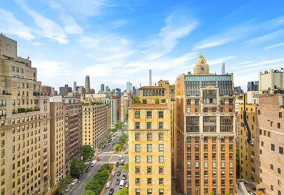 Rented by SERHANT. | media 22