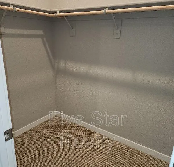2203 Woodlet St — Photo 17