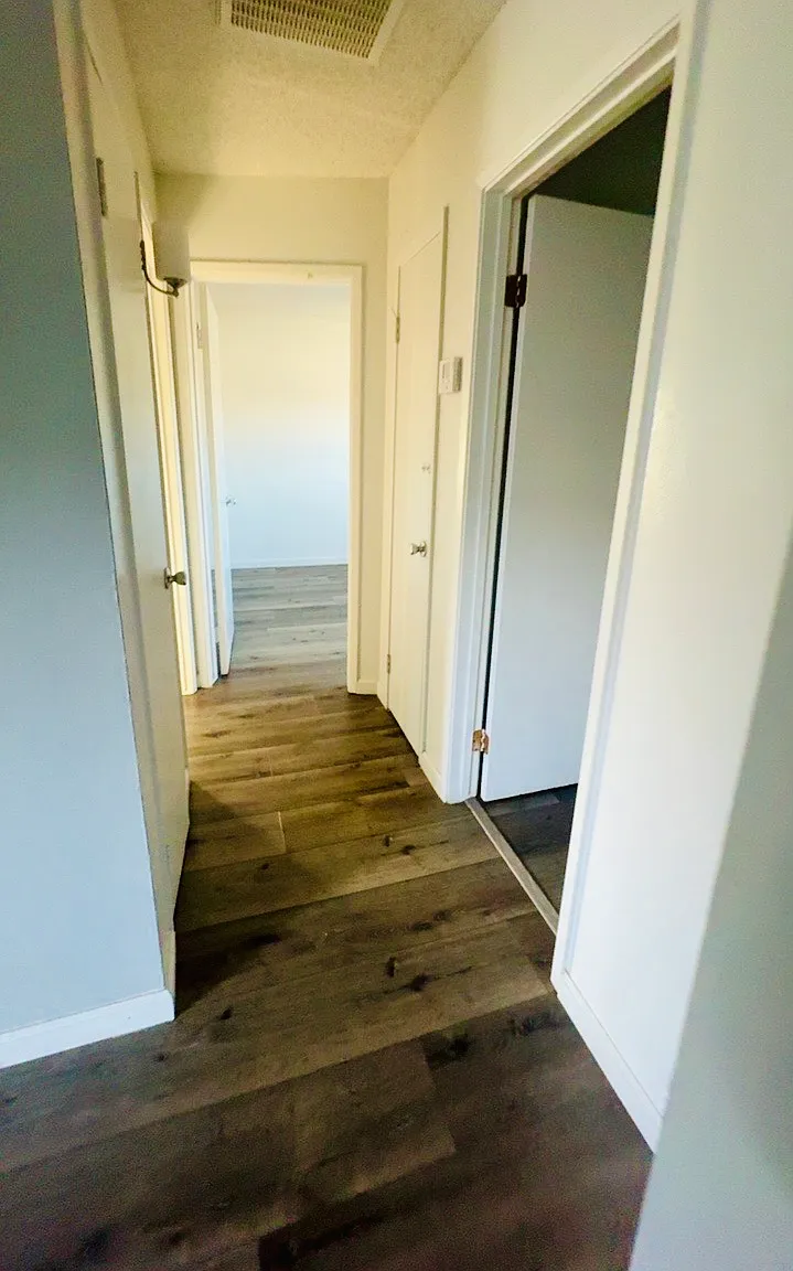 Outrigger Apartments — Photo 3