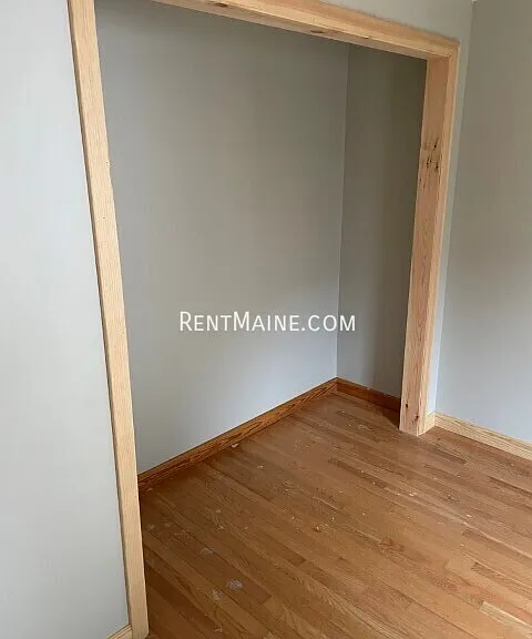 118 Grove St #2 — Photo 6