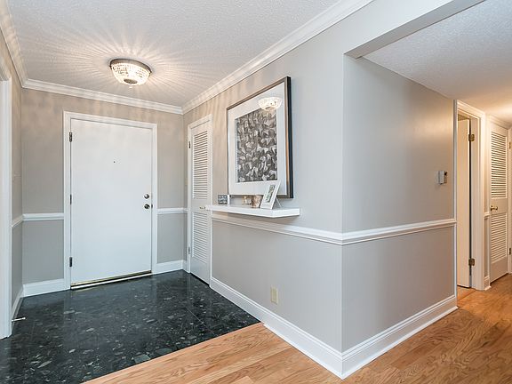 4th image of 1521 Hedgeford Dr APT 12