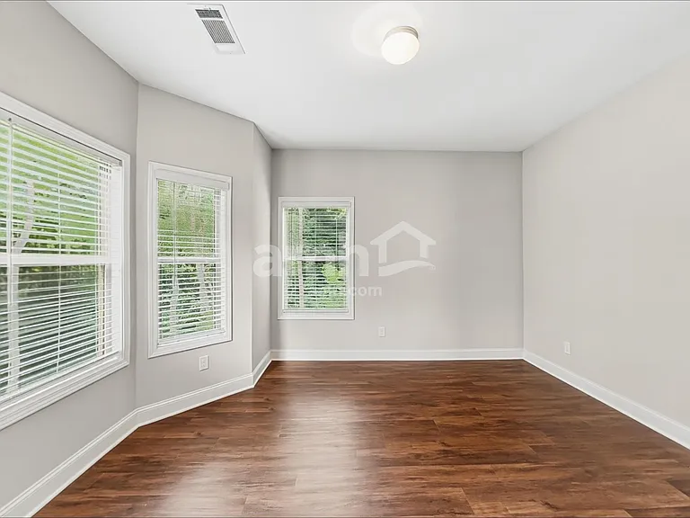 1867 Bloom Ct — Photo 15