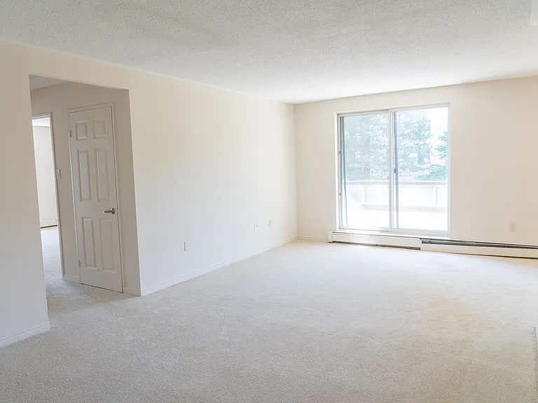 655 Windermere Rd — Photo 25