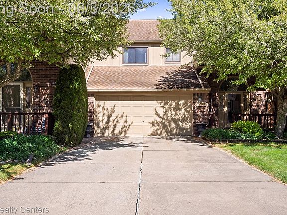2nd image of 2203 Rochelle Park Dr