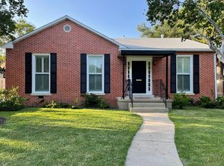 115 W Elmview Pl, Alamo Heights, TX 78209