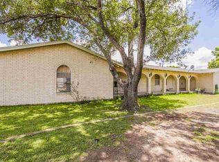 1148 Heitmiller Rd, West, TX 76691