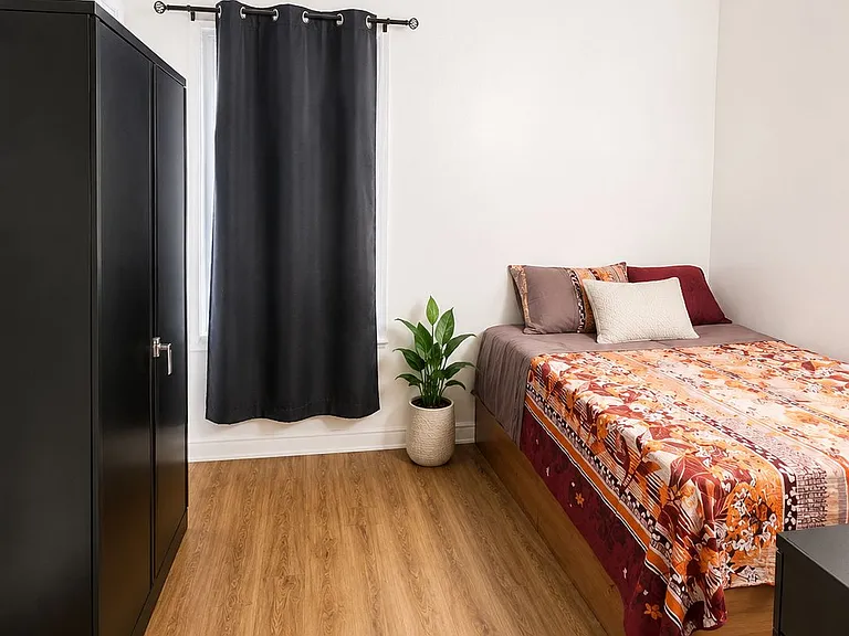 825 Bailey Ave #2 — Photo 5
