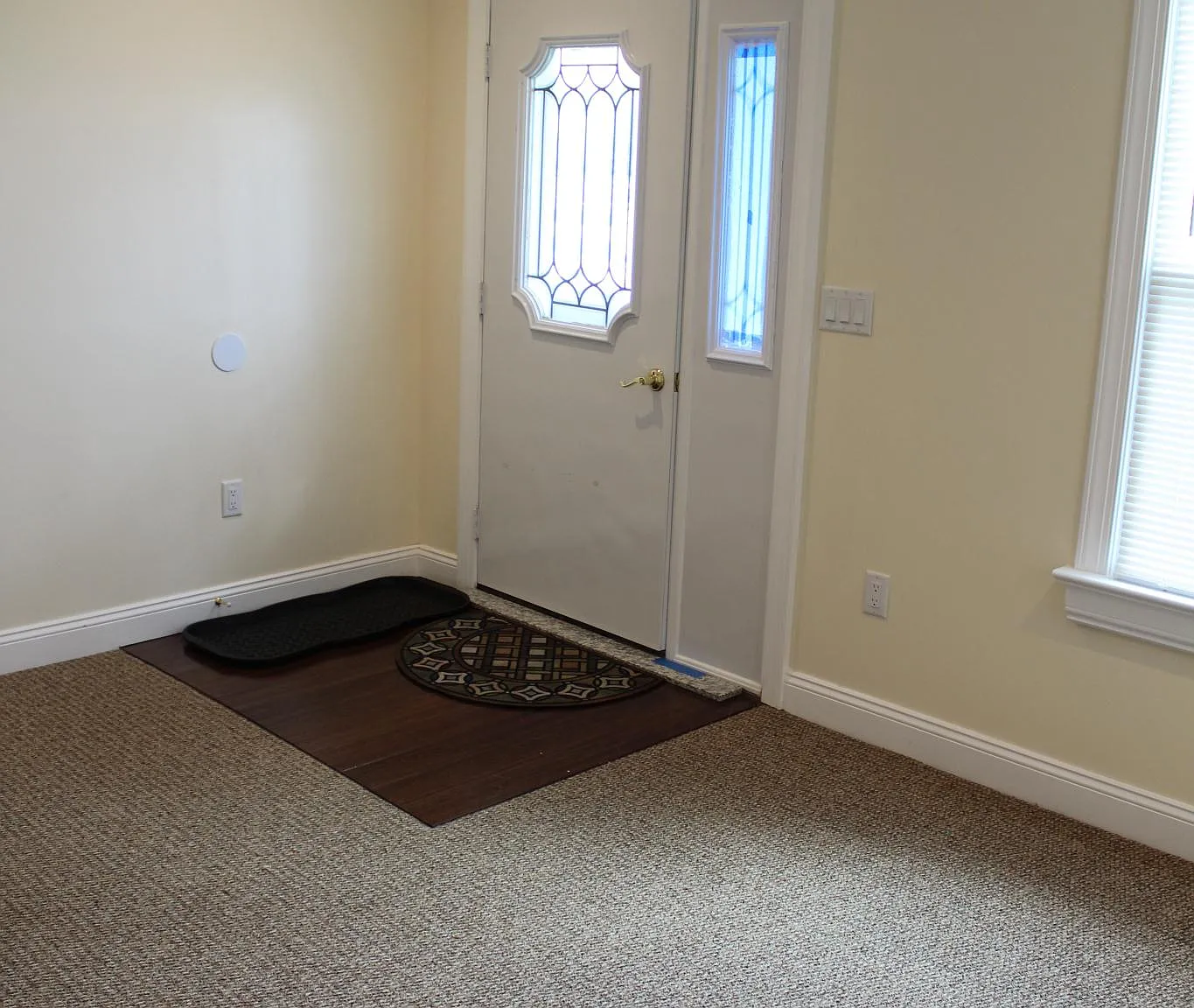 2 bed, 1.5 bath, 1561 sqft, $2,200 — Photo 4