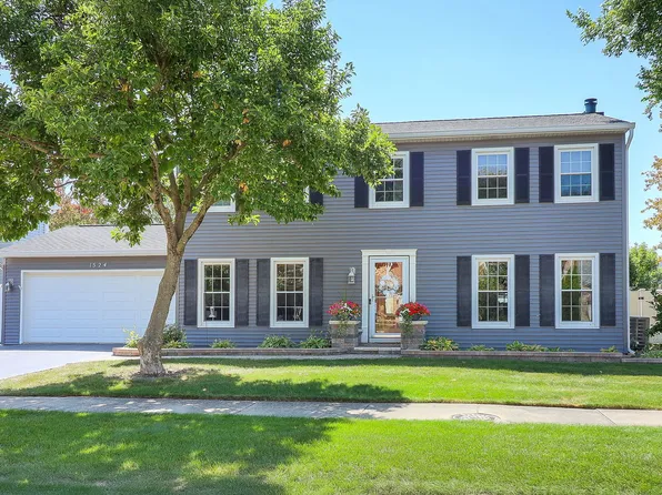 1524 Clarkson Ct, Naperville, IL 60565