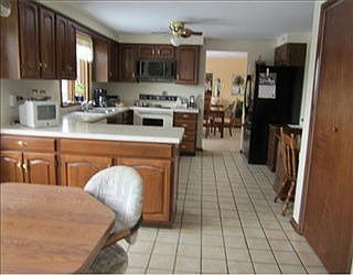 4th image of 2249 Woodmont Dr