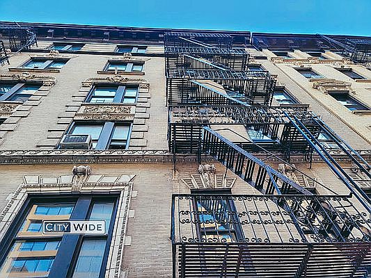 5th image of 411 E 70th St APT 1B