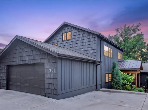 31 H St, Lees Summit, MO 64086