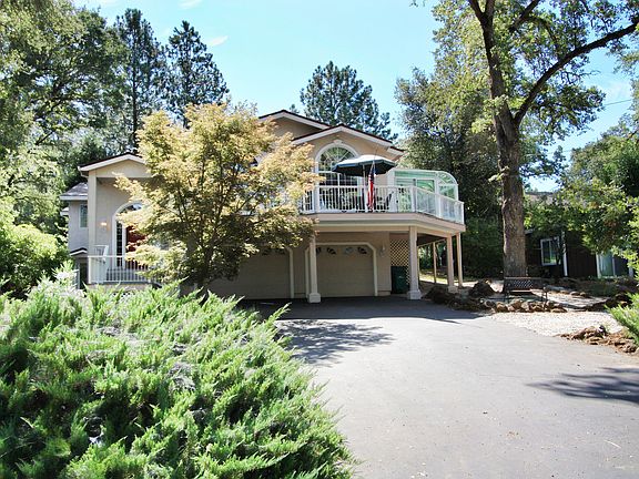 3rd image of 12704 Lakeshore N