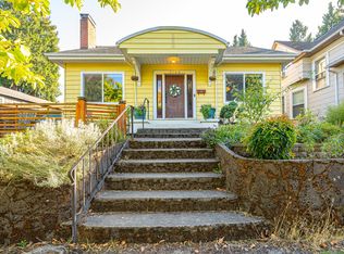 2104 NE Couch St, Portland, OR 97232
