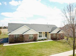 6027 Highland Meadows Dr, Roscoe, IL 61073