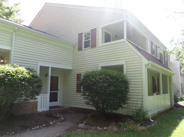 203 Chowning Pl, Blacksburg, VA 24060