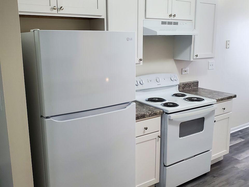 1st image of 14012 S Kelly Ave #201