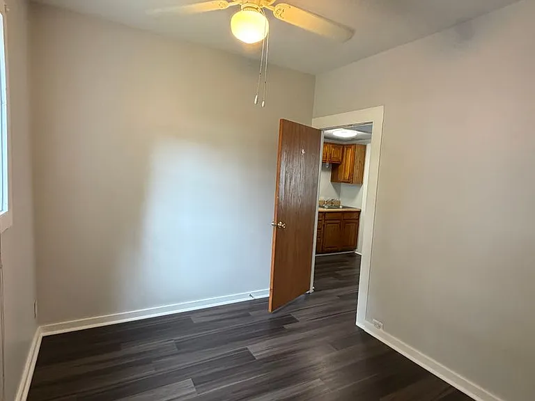68 Oakwood Ave — Photo 6