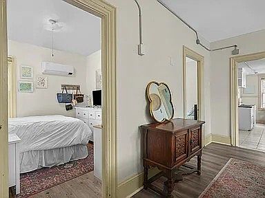 5th image of 281 Williams St #2