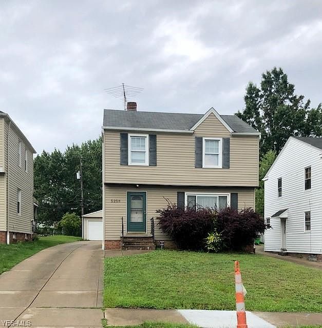 1st image of 5258 E 119th St