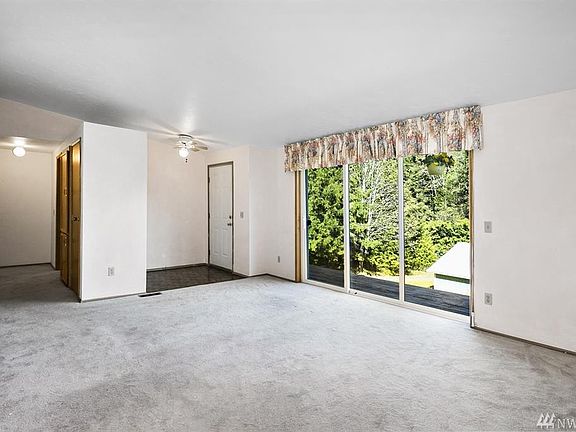 2nd image of 401 Tala Shore Dr