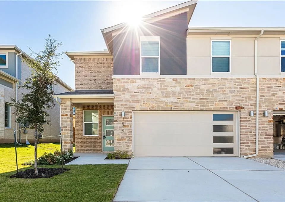 1848 Bonham Ln