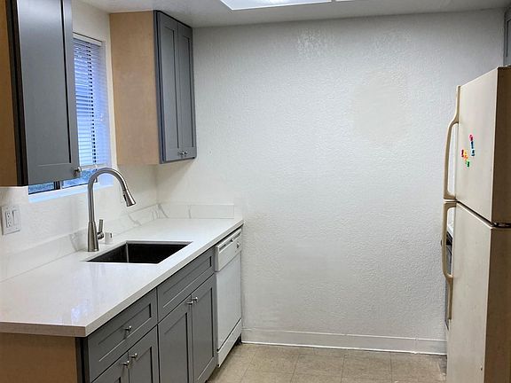 3rd image of 8513 Kelley Dr