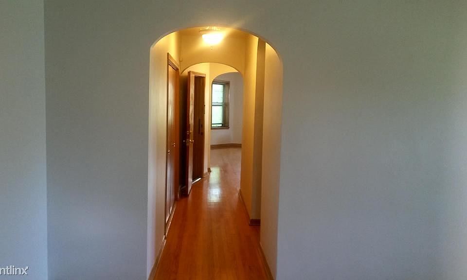1st image of 6139 N Francisco Ave #2N