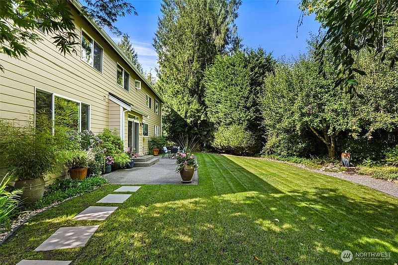 2nd image of 17522 SE 186th Way