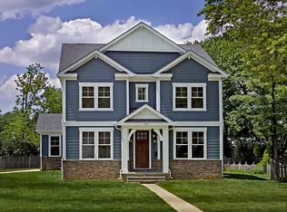 123 Locust St SW, Vienna, VA 22180