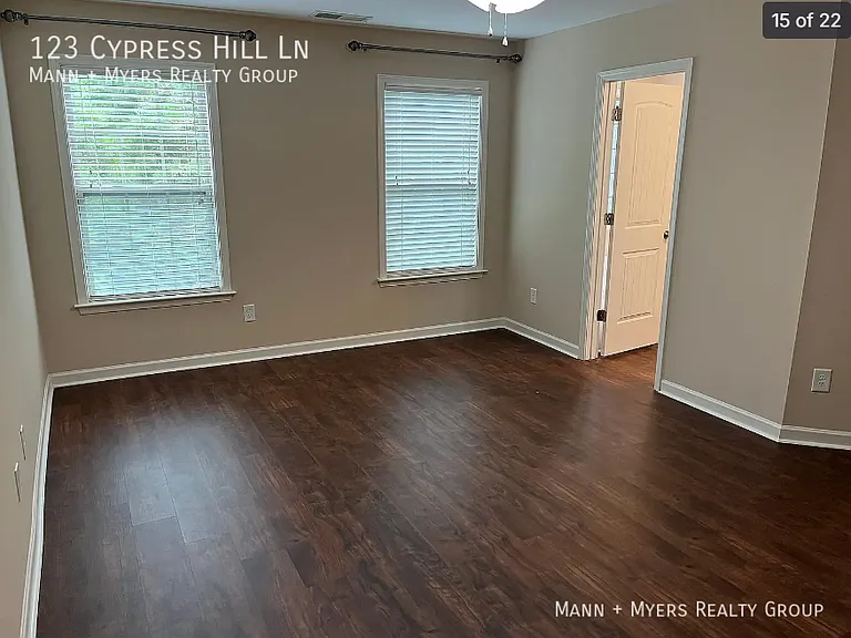123 Cypress Hill Ln — Photo 9
