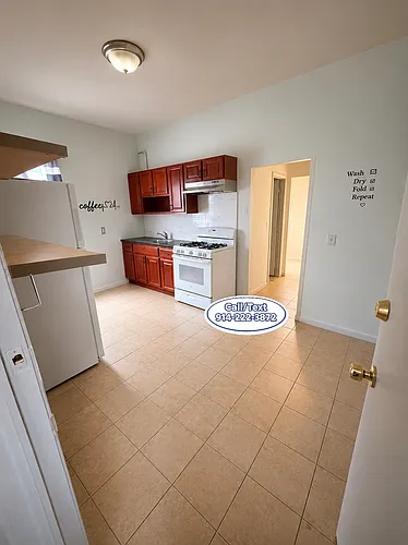 93 Maple St #1R Photo 1