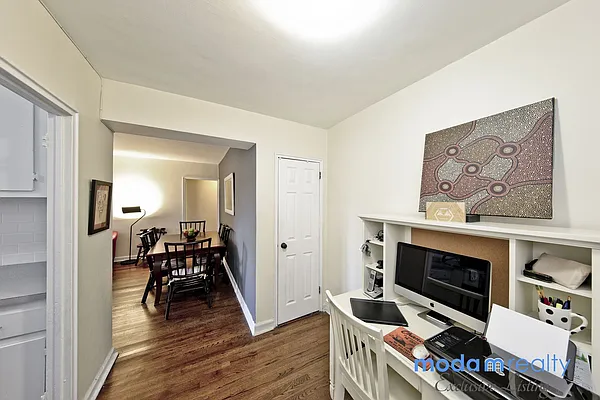 Sold by Moda Realty | media 22