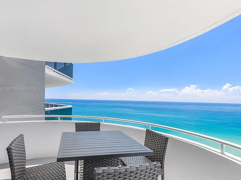 6301 Collins Ave #2103 — Photo 30