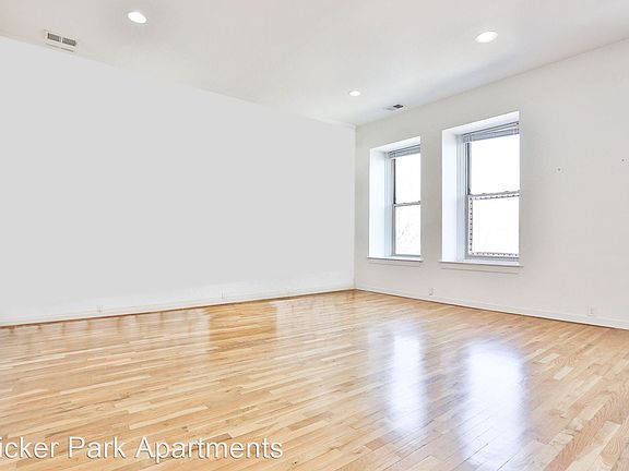 2nd image of 2039 W Erie St 3f-unit 7268349