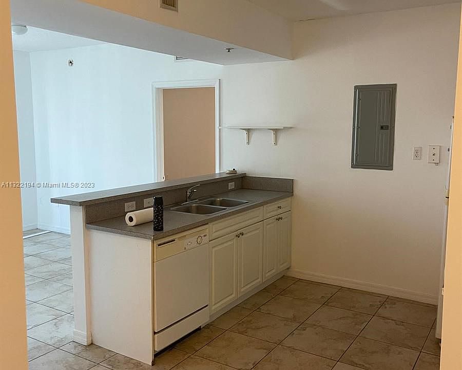 1st image of 1 Glen Royal Pkwy APT 711