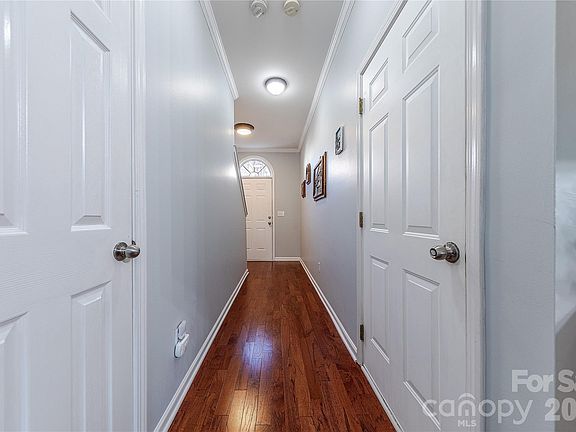 4th image of 2147 Midnight Blue Ln