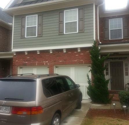 4th image of 2391 Strand Ave
