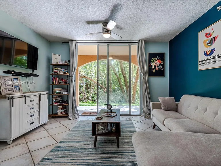 19601 E Country Club Dr #7104 — Photo 5