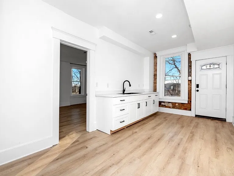 2321 W McMicken Ave — Photo 16
