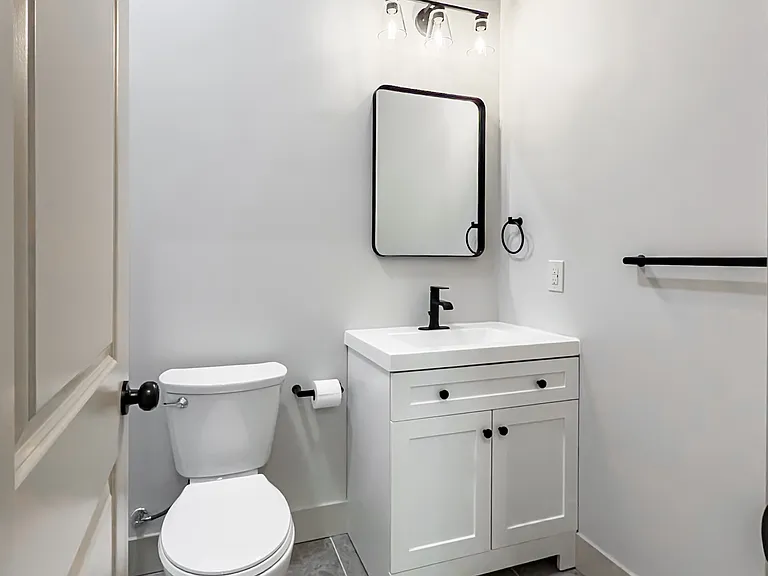 6407 Vine St #1 — Photo 10
